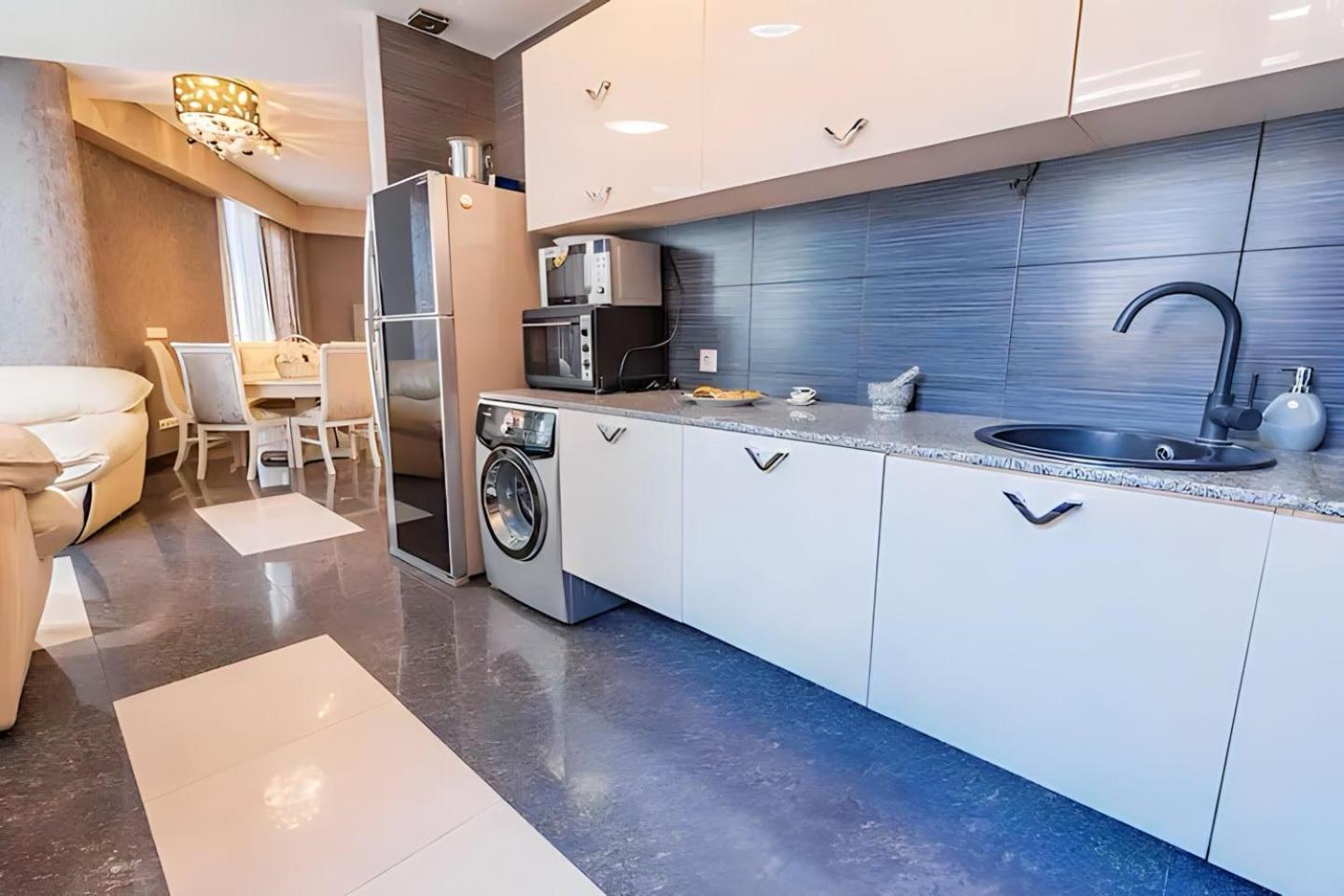 Apartamento Cabernet Corner Tiflis Exterior foto