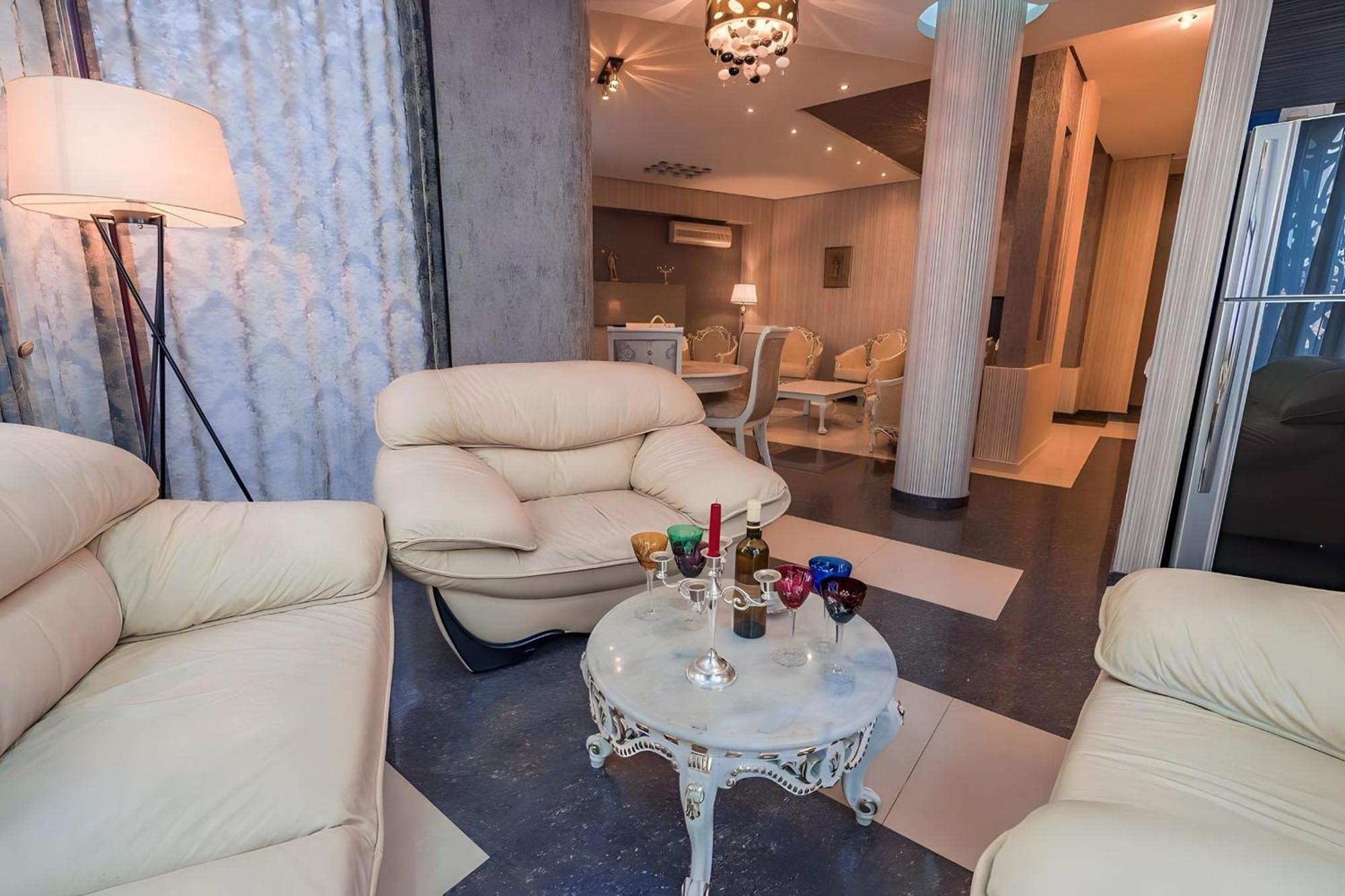 Apartamento Cabernet Corner Tiflis Exterior foto