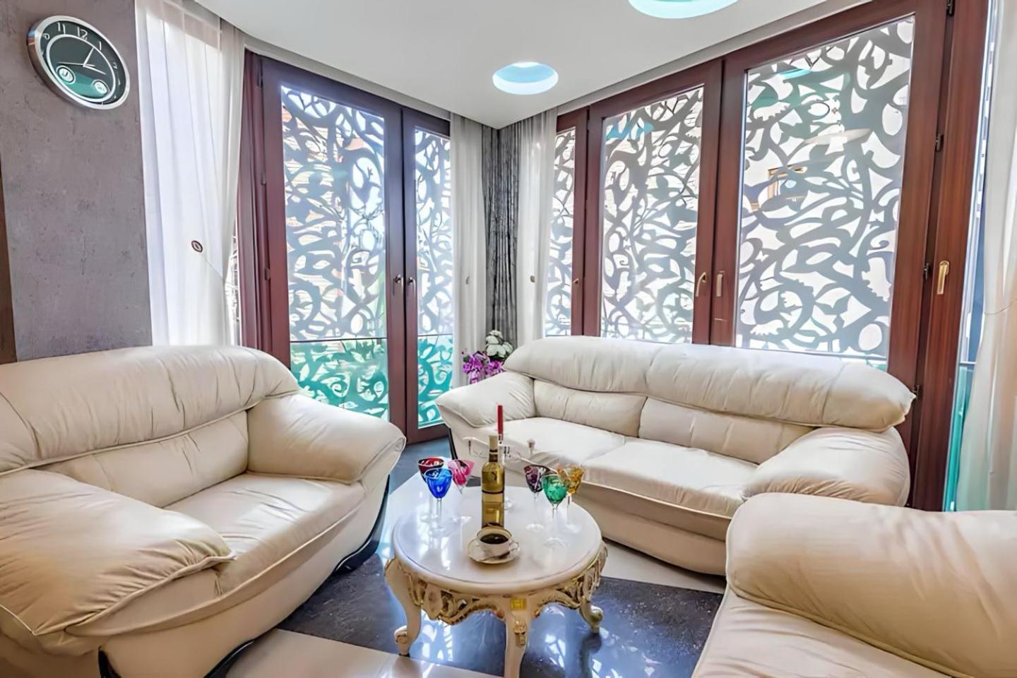 Apartamento Cabernet Corner Tiflis Exterior foto
