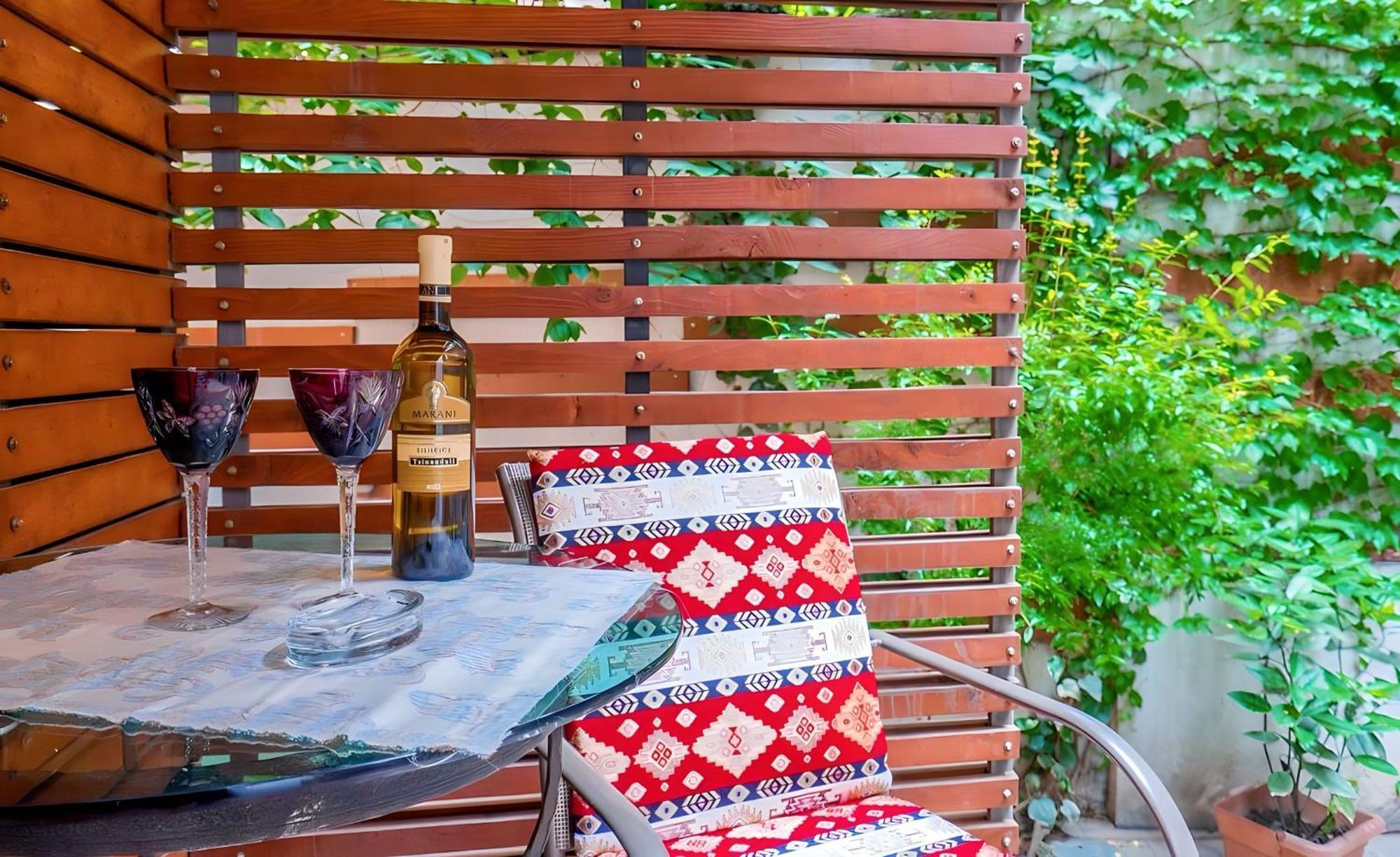 Apartamento Cabernet Corner Tiflis Exterior foto